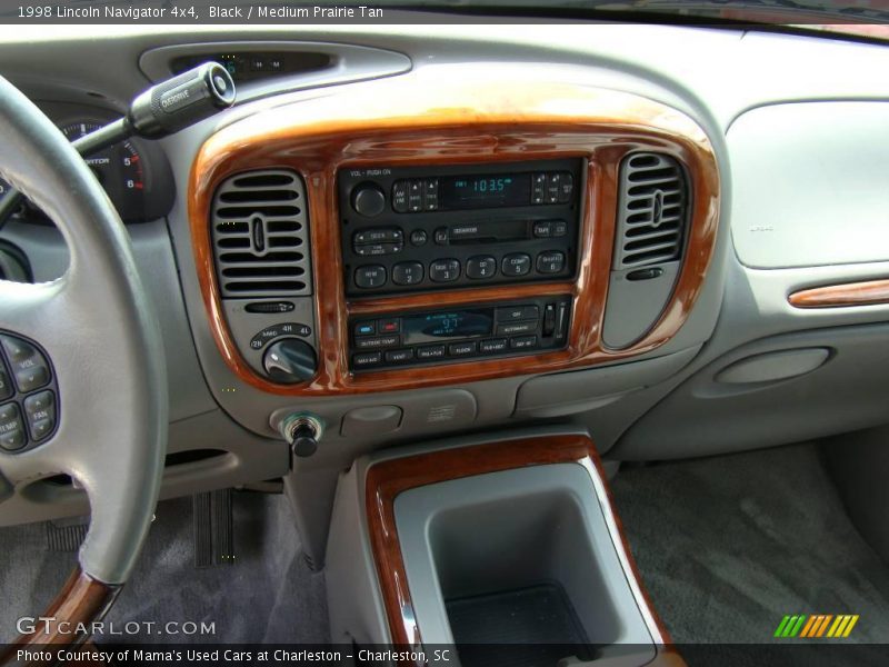 Black / Medium Prairie Tan 1998 Lincoln Navigator 4x4