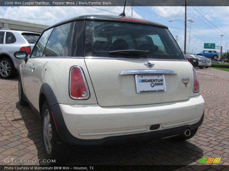 Pepper White / Black/Panther Black 2006 Mini Cooper Hardtop