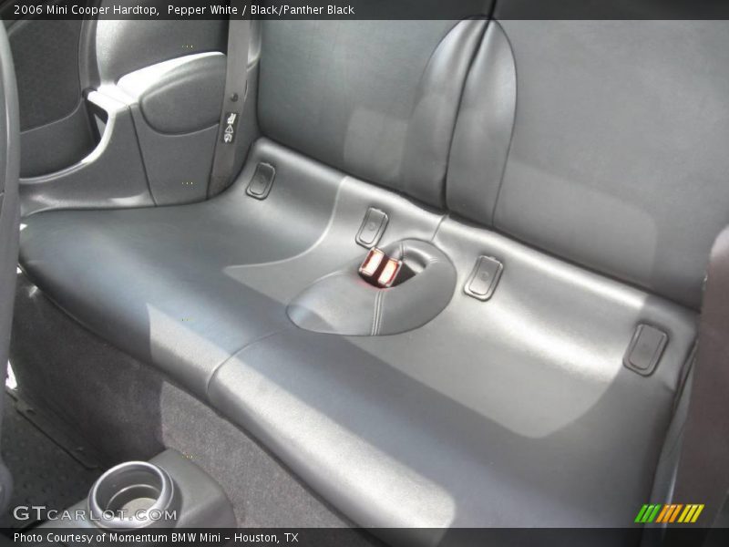 Pepper White / Black/Panther Black 2006 Mini Cooper Hardtop