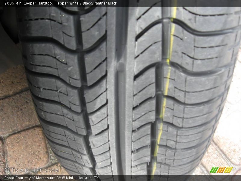 Pepper White / Black/Panther Black 2006 Mini Cooper Hardtop