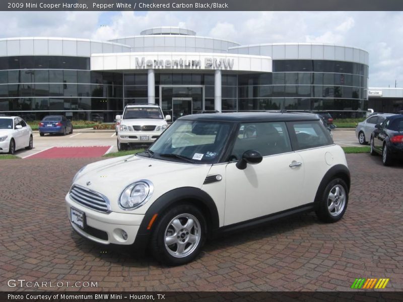 Pepper White / Checkered Carbon Black/Black 2009 Mini Cooper Hardtop