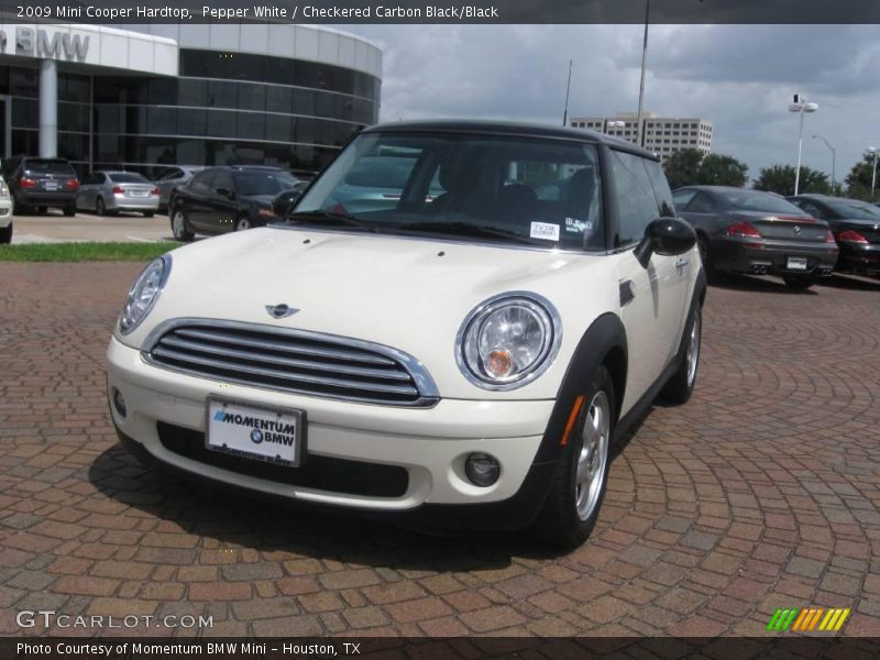 Pepper White / Checkered Carbon Black/Black 2009 Mini Cooper Hardtop