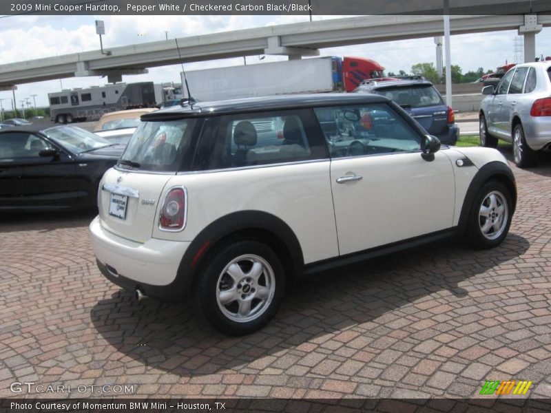 Pepper White / Checkered Carbon Black/Black 2009 Mini Cooper Hardtop