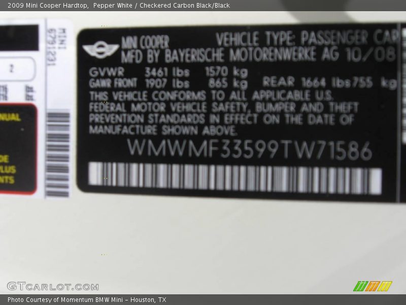 Pepper White / Checkered Carbon Black/Black 2009 Mini Cooper Hardtop