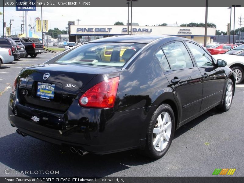 Onyx Black / Frost 2005 Nissan Maxima 3.5 SL