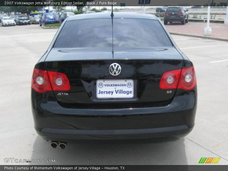 Black / Pure Beige 2007 Volkswagen Jetta Wolfsburg Edition Sedan