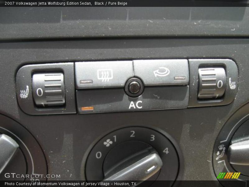 Black / Pure Beige 2007 Volkswagen Jetta Wolfsburg Edition Sedan