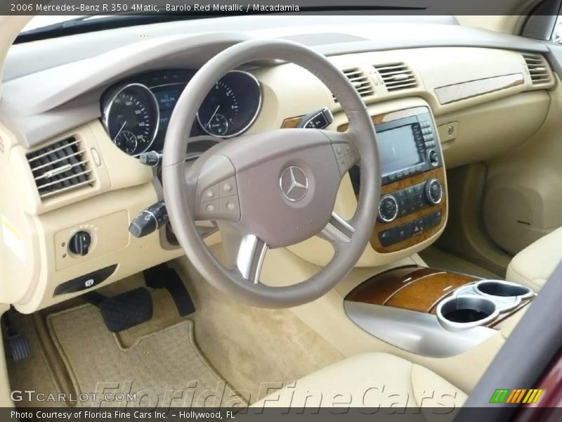 Barolo Red Metallic / Macadamia 2006 Mercedes-Benz R 350 4Matic