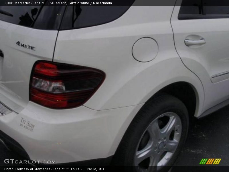 Arctic White / Macadamia 2008 Mercedes-Benz ML 350 4Matic