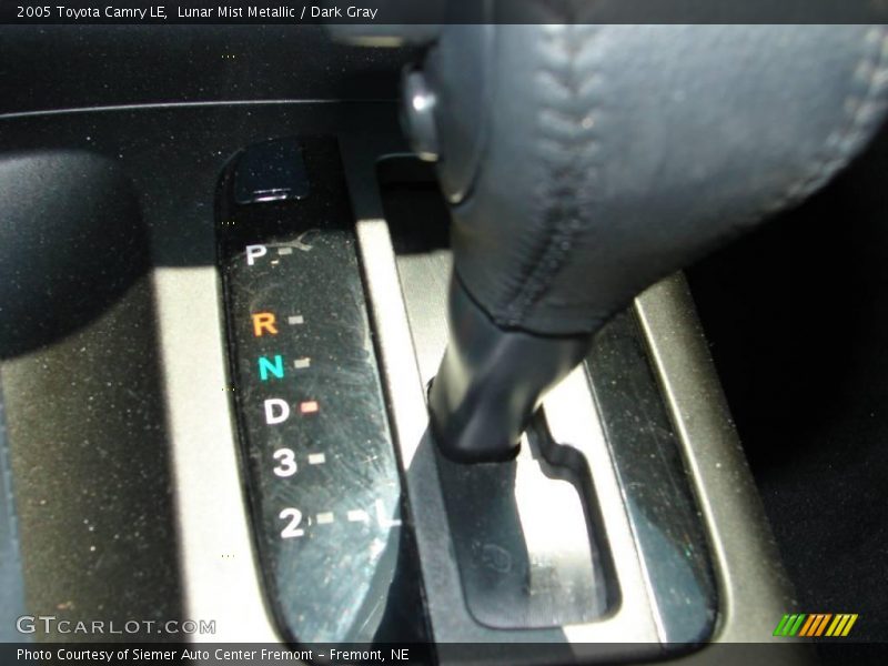 Lunar Mist Metallic / Dark Gray 2005 Toyota Camry LE