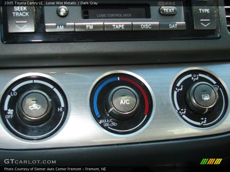 Lunar Mist Metallic / Dark Gray 2005 Toyota Camry LE