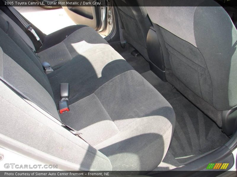 Lunar Mist Metallic / Dark Gray 2005 Toyota Camry LE