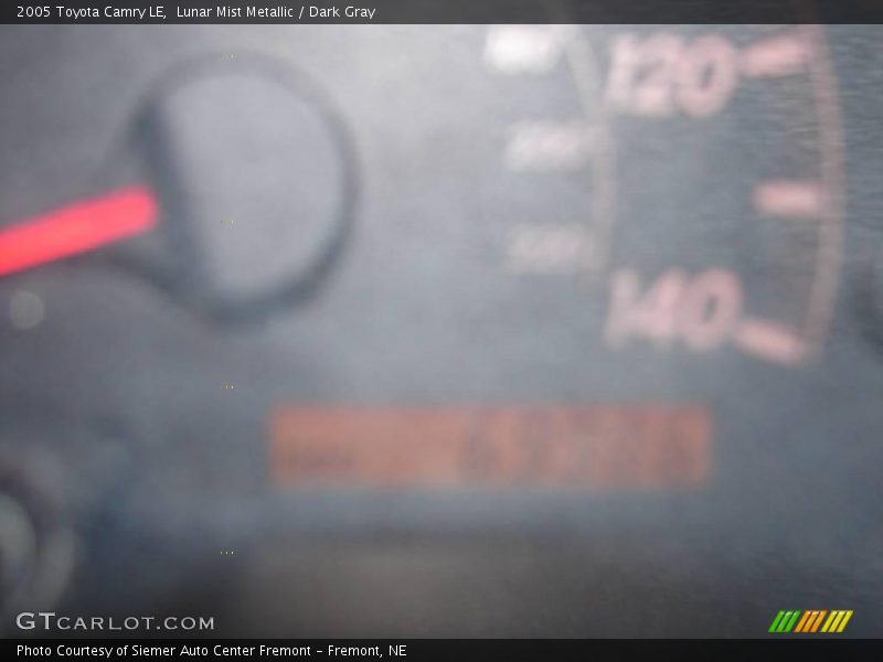 Lunar Mist Metallic / Dark Gray 2005 Toyota Camry LE