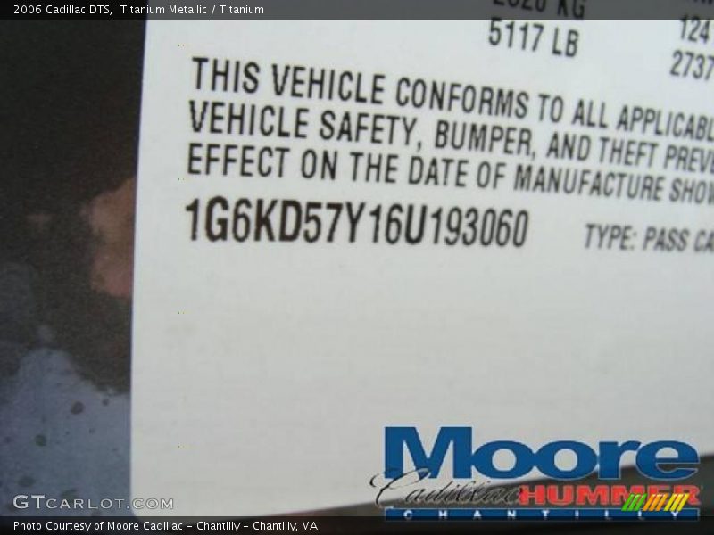 Titanium Metallic / Titanium 2006 Cadillac DTS