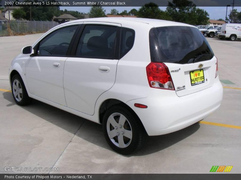 Summit White / Charcoal Black 2007 Chevrolet Aveo 5 LS Hatchback