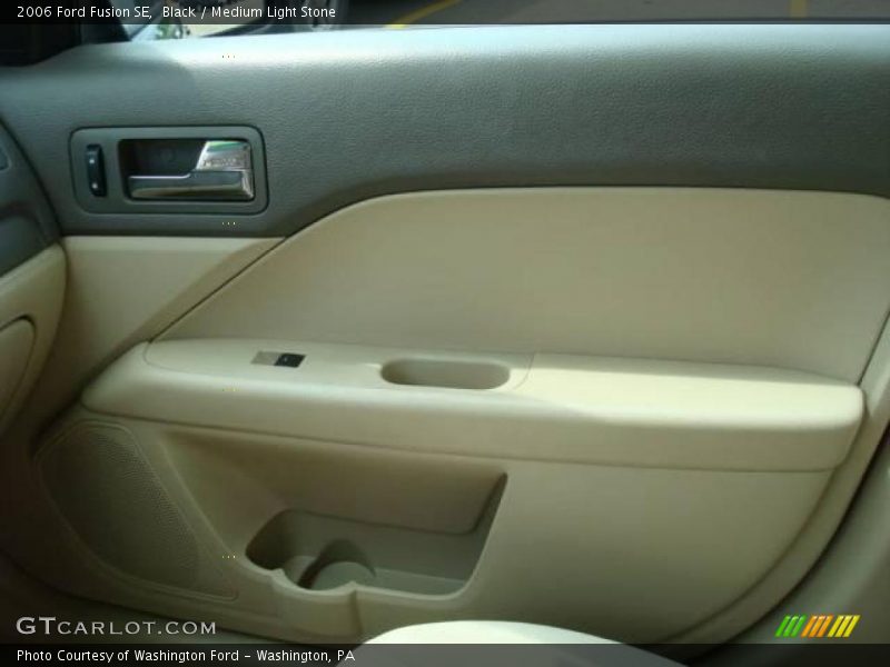 Black / Medium Light Stone 2006 Ford Fusion SE