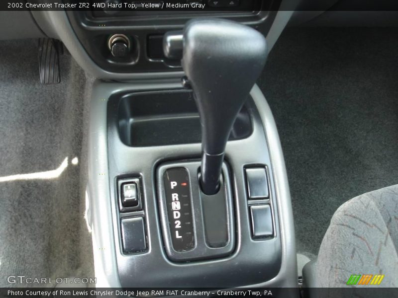 Yellow / Medium Gray 2002 Chevrolet Tracker ZR2 4WD Hard Top