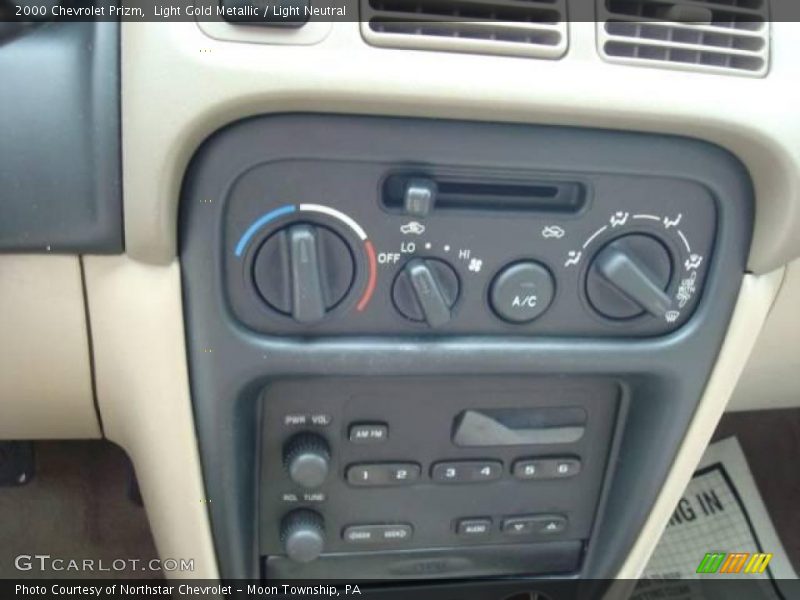 Light Gold Metallic / Light Neutral 2000 Chevrolet Prizm