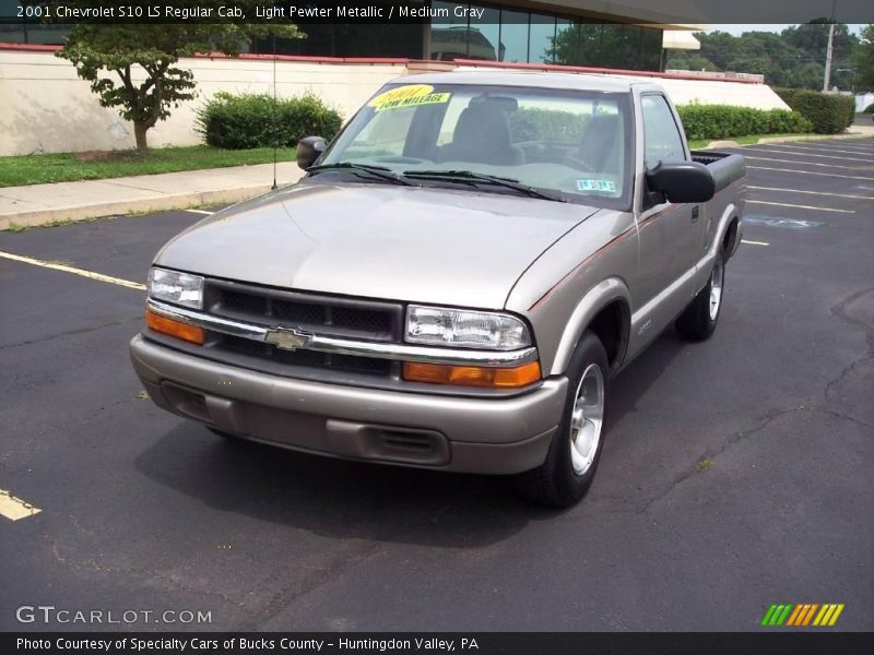 Light Pewter Metallic / Medium Gray 2001 Chevrolet S10 LS Regular Cab