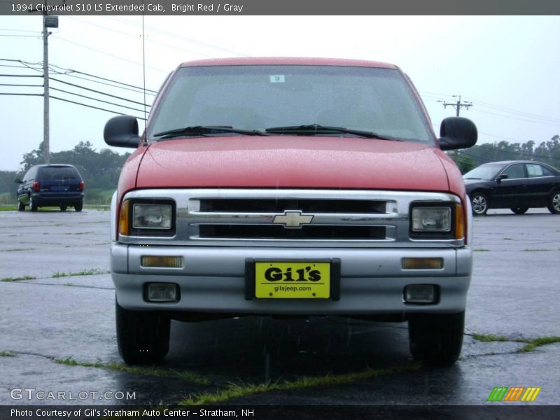 Bright Red / Gray 1994 Chevrolet S10 LS Extended Cab