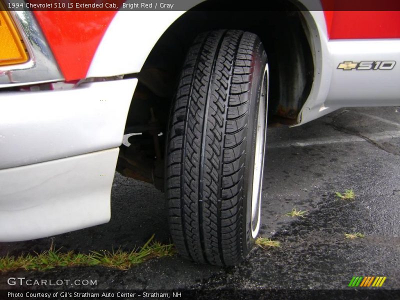 Bright Red / Gray 1994 Chevrolet S10 LS Extended Cab