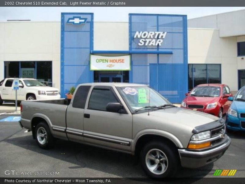 Light Pewter Metallic / Graphite 2002 Chevrolet S10 Extended Cab