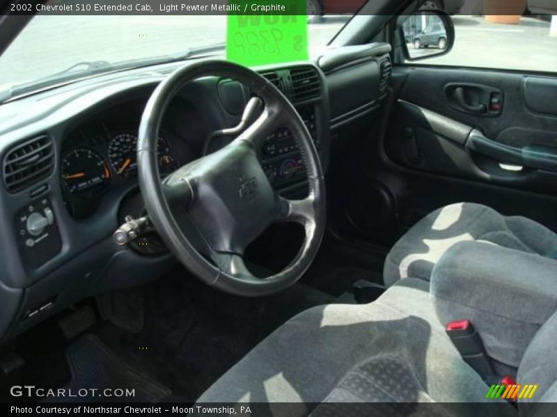 Light Pewter Metallic / Graphite 2002 Chevrolet S10 Extended Cab