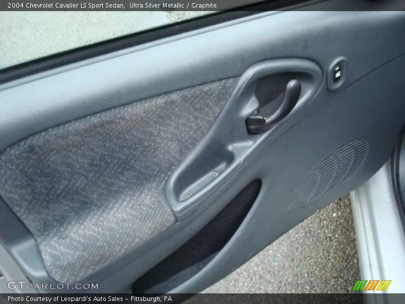 Ultra Silver Metallic / Graphite 2004 Chevrolet Cavalier LS Sport Sedan