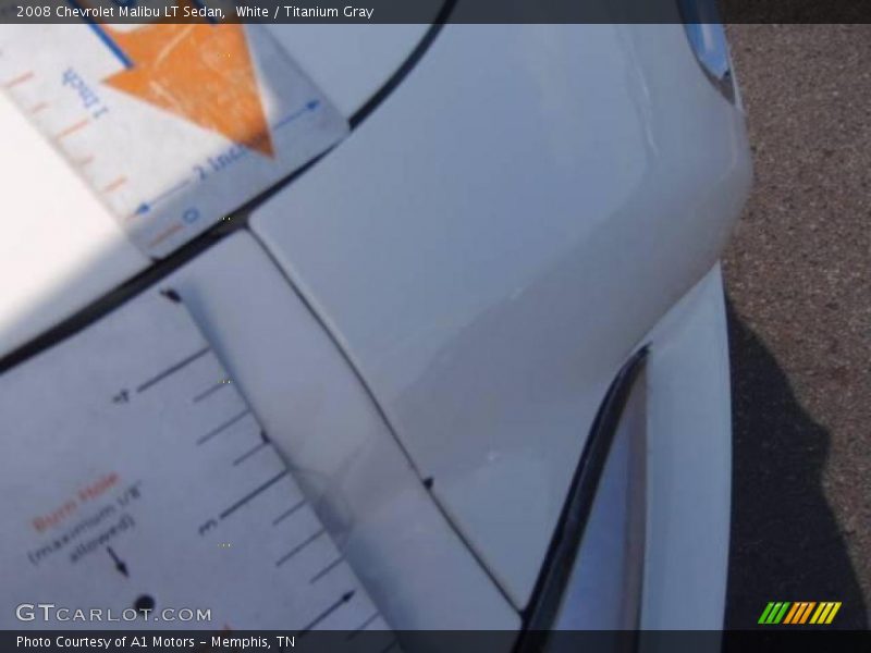 White / Titanium Gray 2008 Chevrolet Malibu LT Sedan