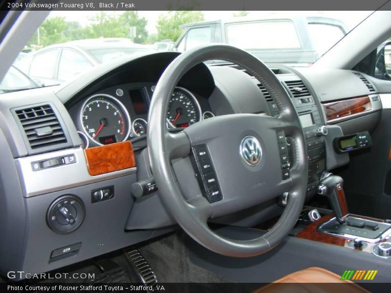 Black / Teak 2004 Volkswagen Touareg V8