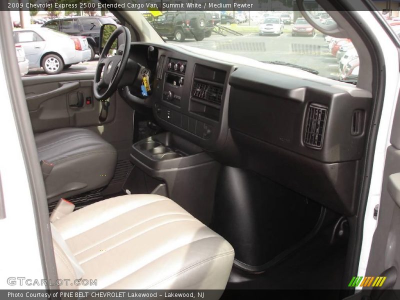 Summit White / Medium Pewter 2009 Chevrolet Express 2500 Extended Cargo Van