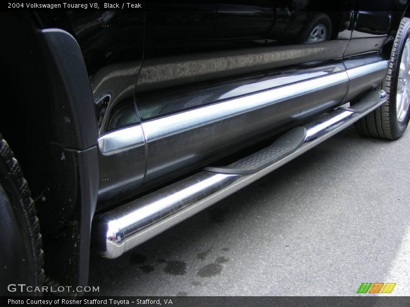 Black / Teak 2004 Volkswagen Touareg V8