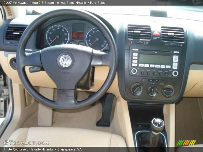 Wheat Beige Metallic / Pure Beige 2007 Volkswagen Jetta 2.5 Sedan