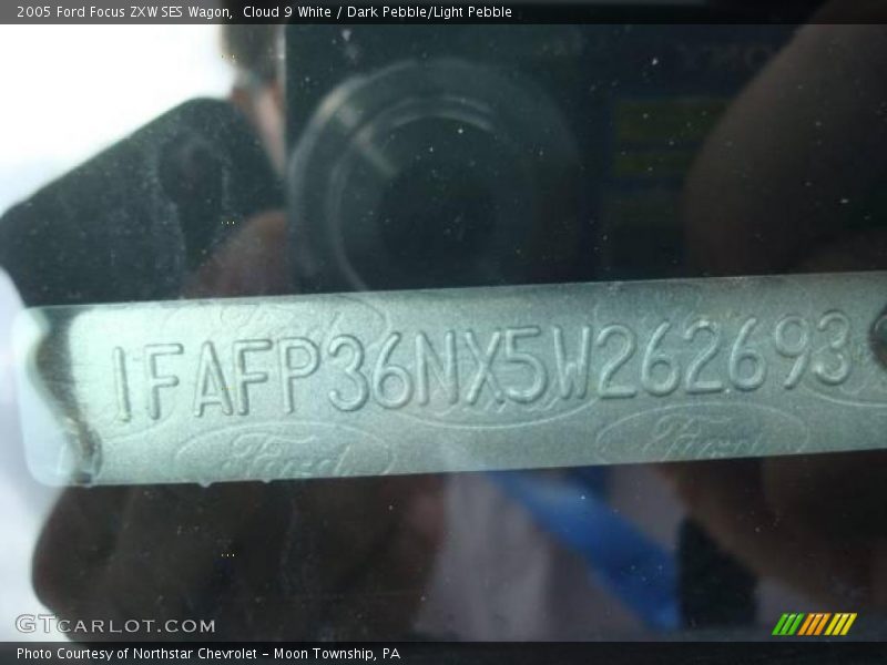 Cloud 9 White / Dark Pebble/Light Pebble 2005 Ford Focus ZXW SES Wagon
