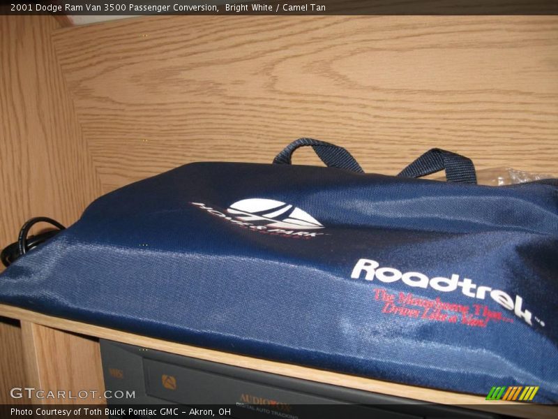 Bright White / Camel Tan 2001 Dodge Ram Van 3500 Passenger Conversion