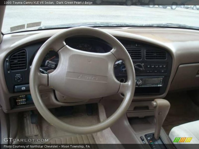 Dark Green Pearl / Beige 1993 Toyota Camry XLE V6 Sedan