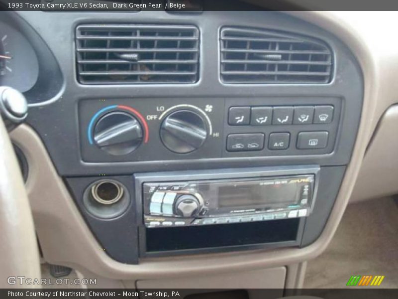 Dark Green Pearl / Beige 1993 Toyota Camry XLE V6 Sedan