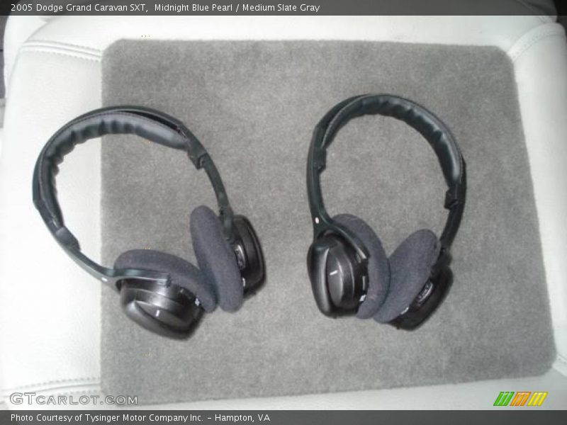 Midnight Blue Pearl / Medium Slate Gray 2005 Dodge Grand Caravan SXT