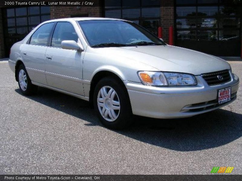 Lunar Mist Metallic / Gray 2000 Toyota Camry LE