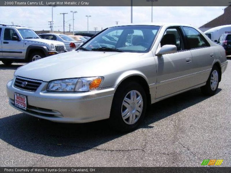 Lunar Mist Metallic / Gray 2000 Toyota Camry LE