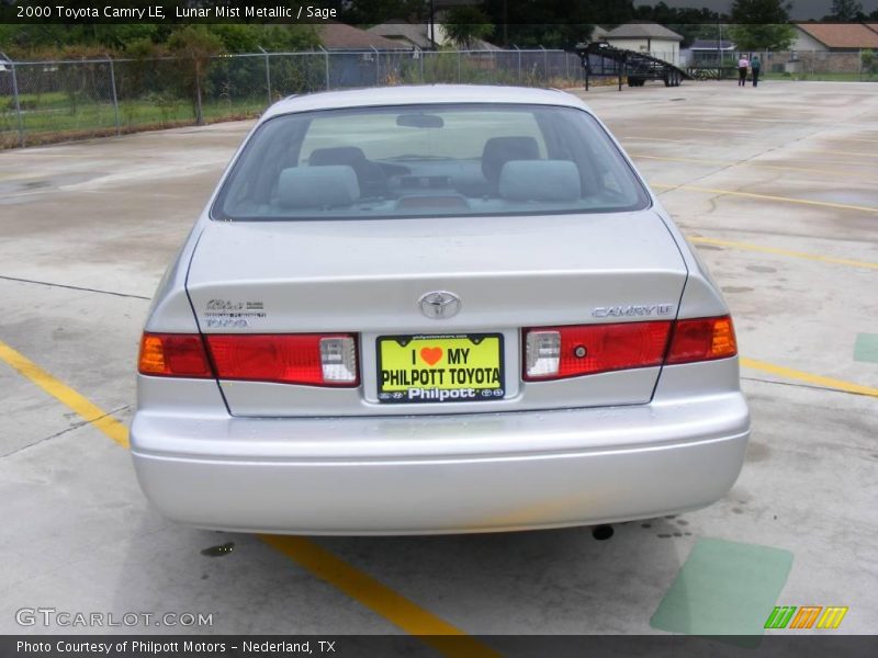 Lunar Mist Metallic / Sage 2000 Toyota Camry LE