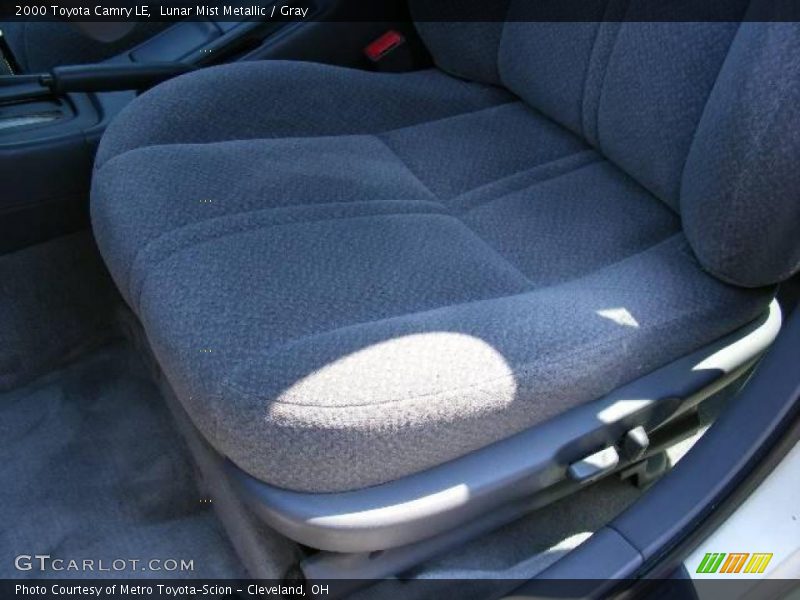 Lunar Mist Metallic / Gray 2000 Toyota Camry LE