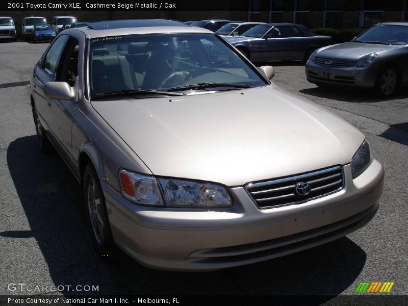 Cashmere Beige Metallic / Oak 2001 Toyota Camry XLE