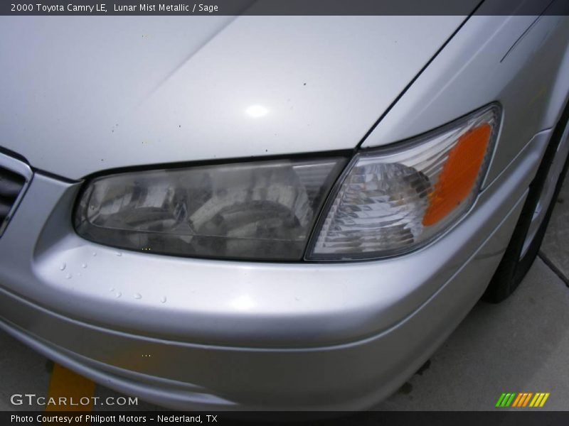 Lunar Mist Metallic / Sage 2000 Toyota Camry LE