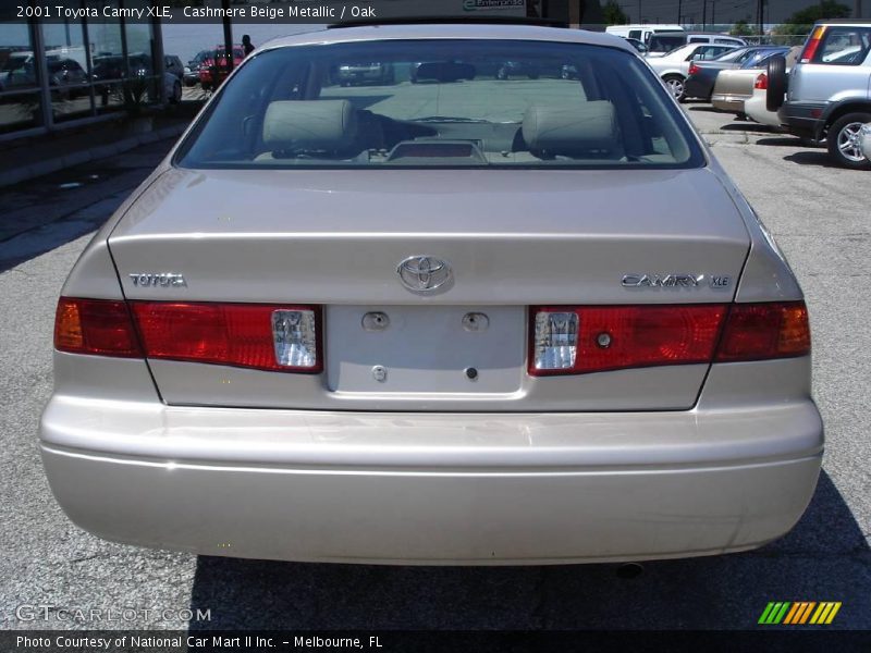 Cashmere Beige Metallic / Oak 2001 Toyota Camry XLE