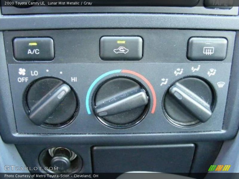 Lunar Mist Metallic / Gray 2000 Toyota Camry LE