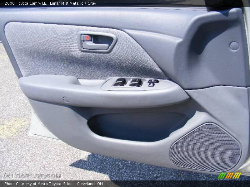 Lunar Mist Metallic / Gray 2000 Toyota Camry LE