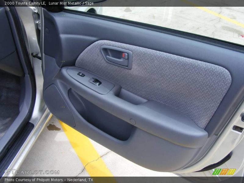 Lunar Mist Metallic / Sage 2000 Toyota Camry LE