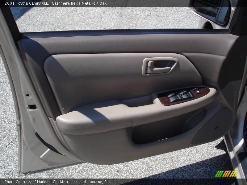 Cashmere Beige Metallic / Oak 2001 Toyota Camry XLE