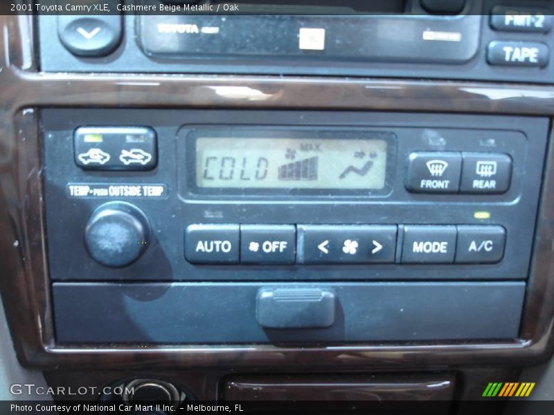 Cashmere Beige Metallic / Oak 2001 Toyota Camry XLE
